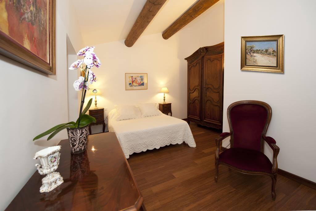 La Maison Du Peintre En Provence Mallemort Szoba fotó